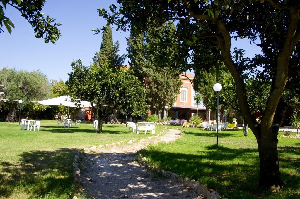 Agriturismo Santa Chiara Alezio Exteriör bild