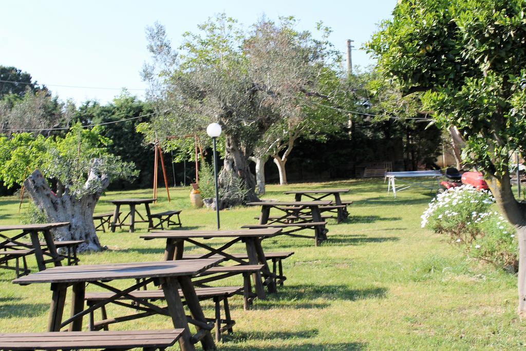 Agriturismo Santa Chiara Alezio Exteriör bild