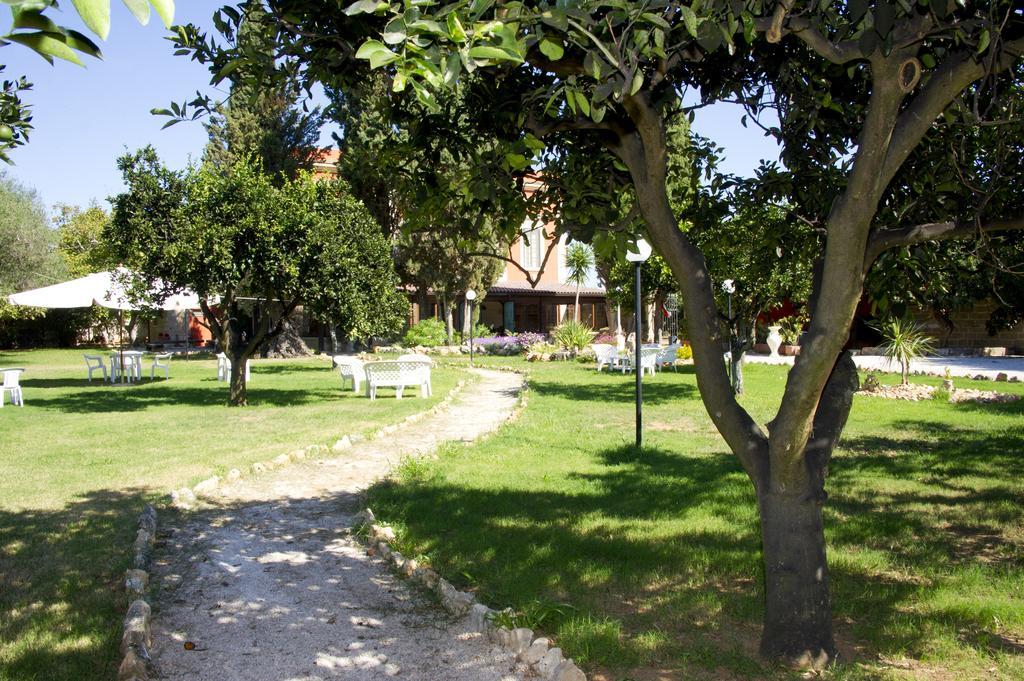 Agriturismo Santa Chiara Alezio Exteriör bild