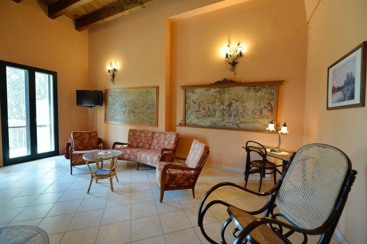 Agriturismo Santa Chiara Alezio Exteriör bild