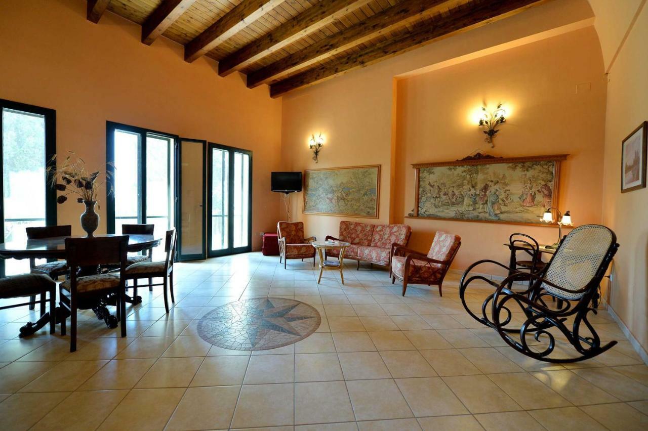 Agriturismo Santa Chiara Alezio Exteriör bild